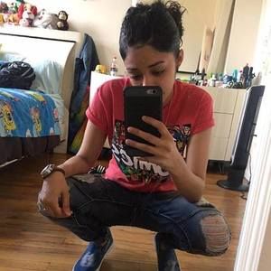 Meet your Posher, Amber